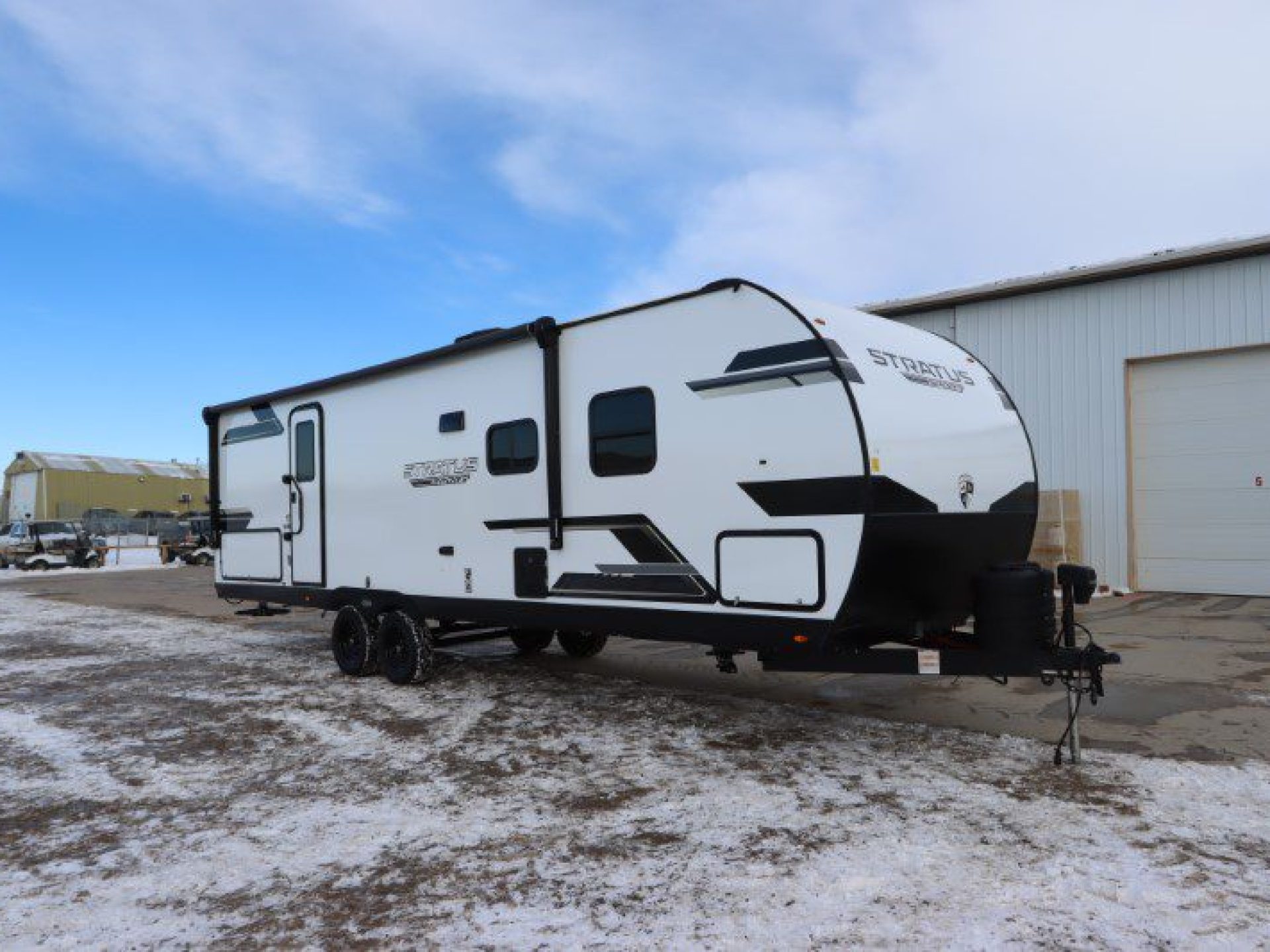 2024-stratus-sport-289vbhs-travel-trailer-regina-weyburn-watrous-02