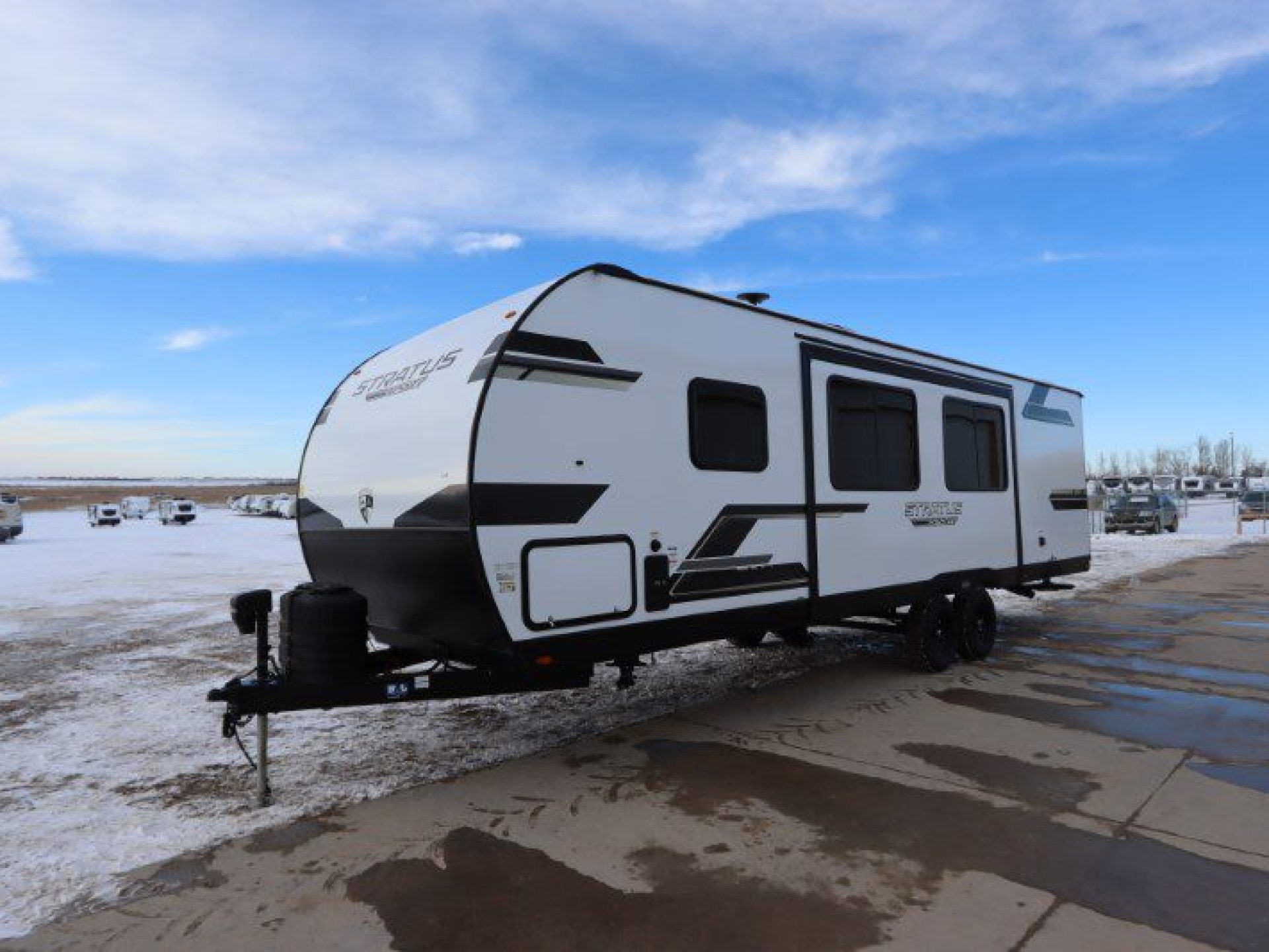 2024-stratus-sport-289vbhs-travel-trailer-regina-weyburn-watrous-05